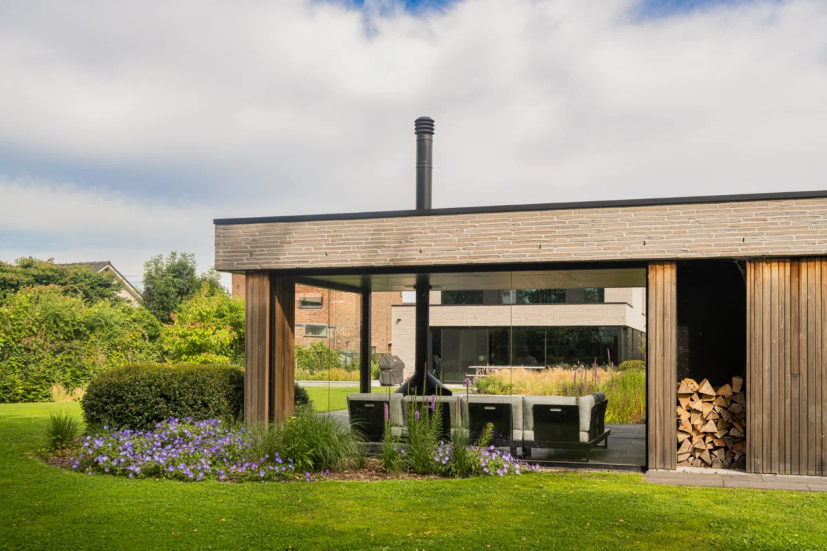 Bijgebouw in tuin ontwerp